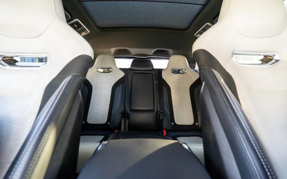 Range Rover SVR - image 8