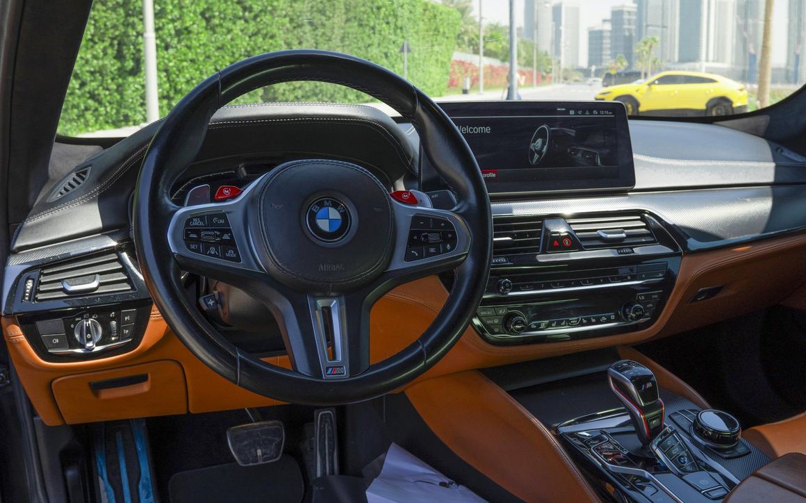 BMW M5 Competition - image 11