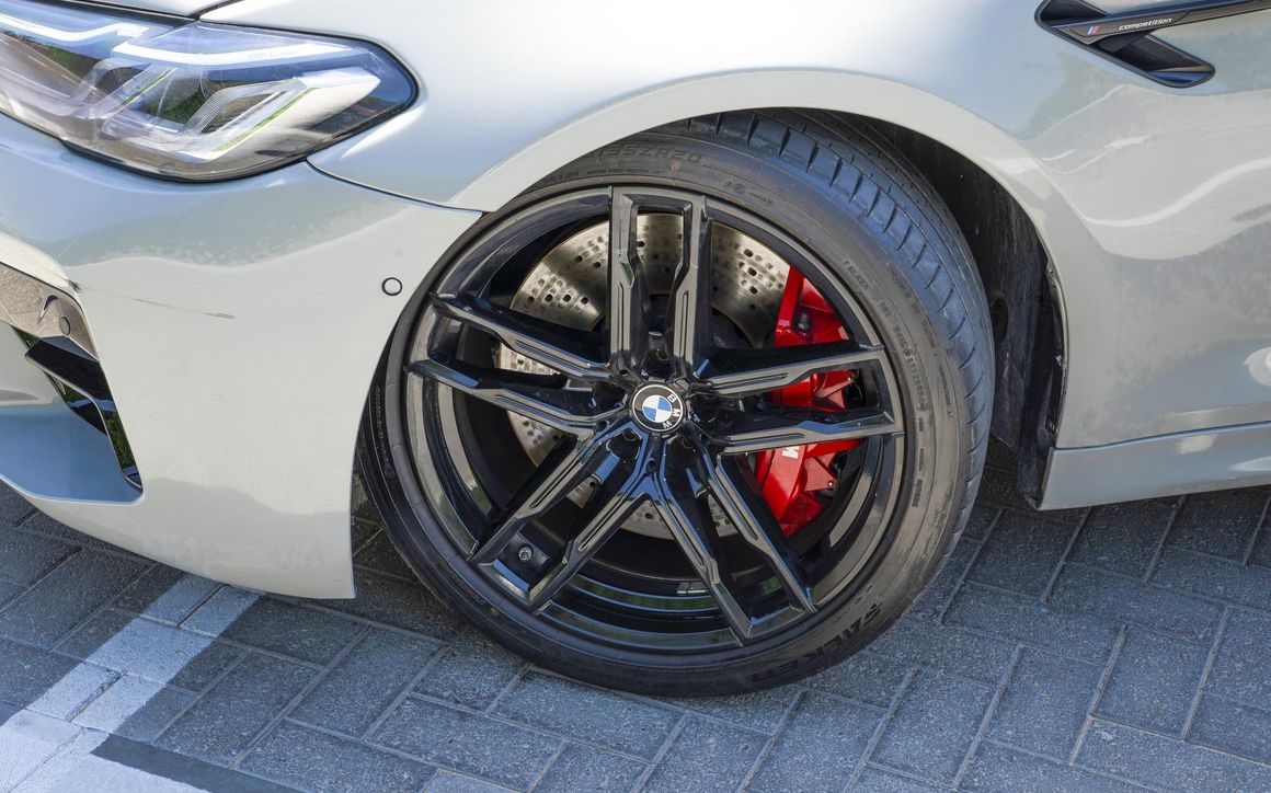BMW M5 Competition - image 8