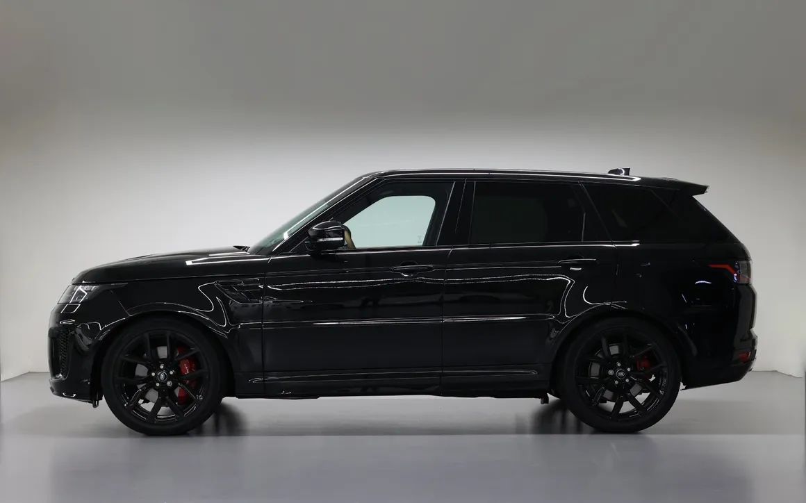 Land Rover Range Rover SVR - image 2