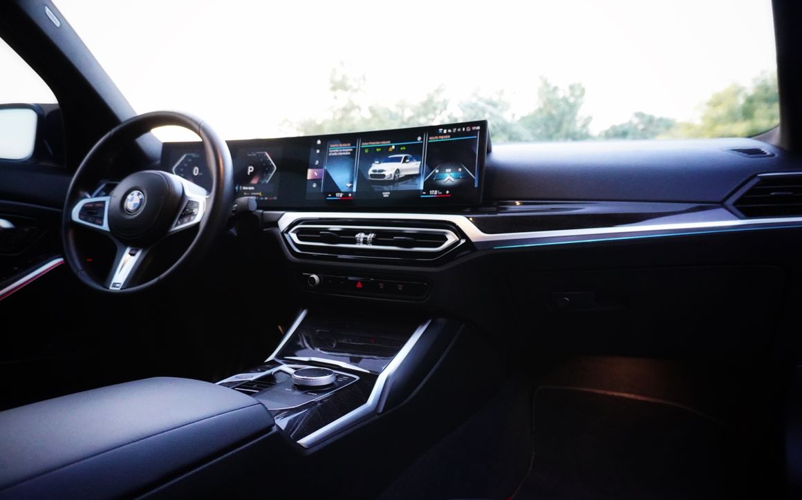 BMW 330I - image 11