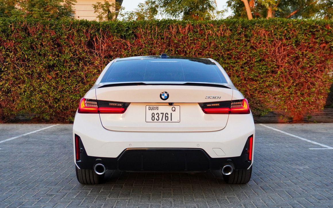 BMW 330I - image 5