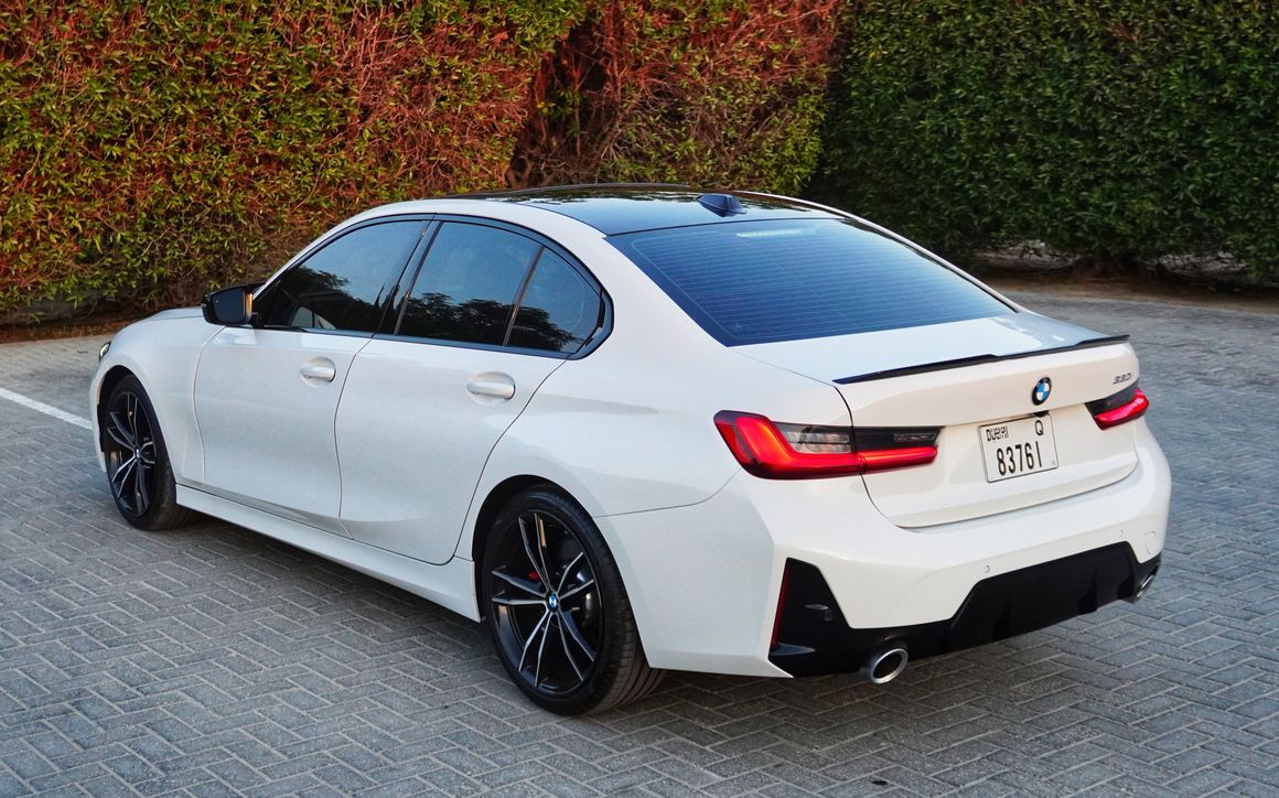 BMW 330I - image 4
