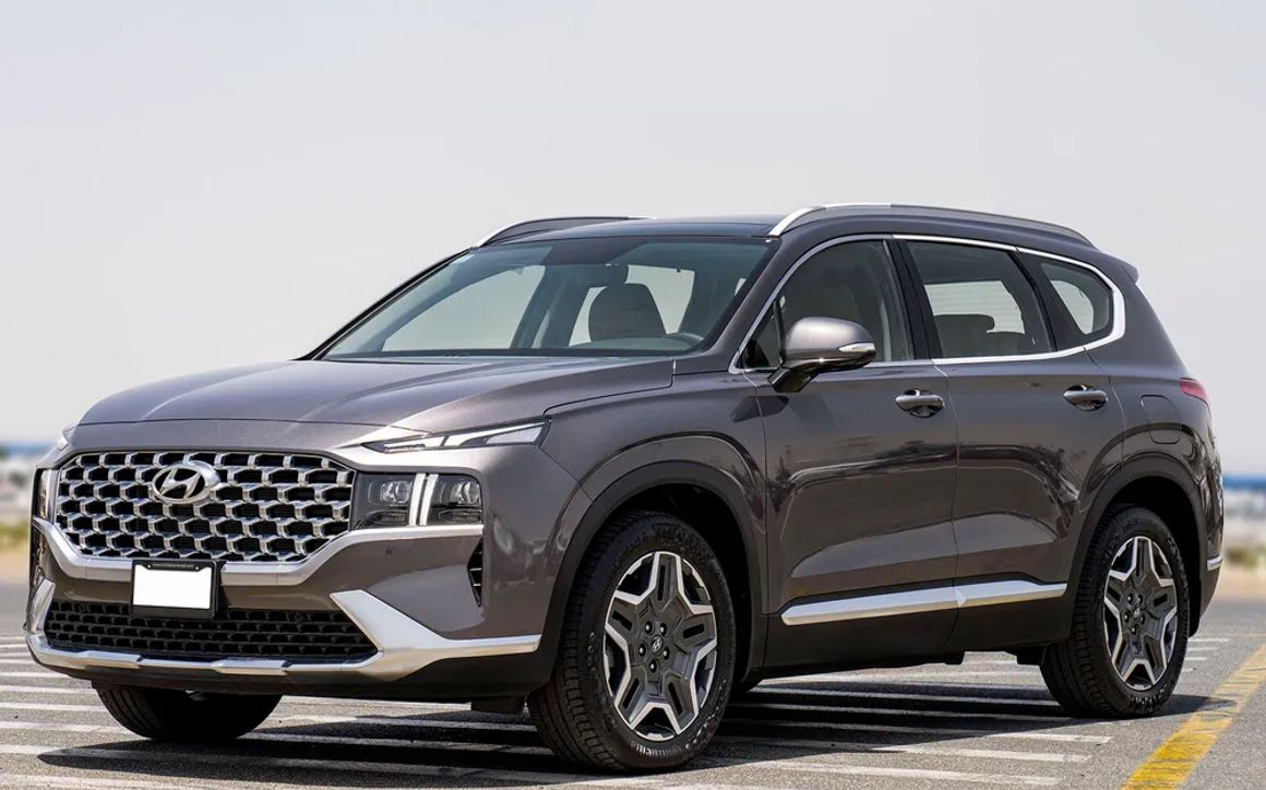 Hyundai Santafe - image 1