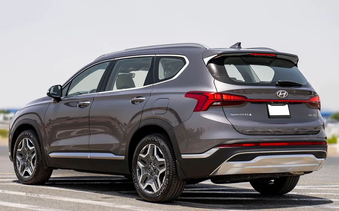 Hyundai Santafe - image 8