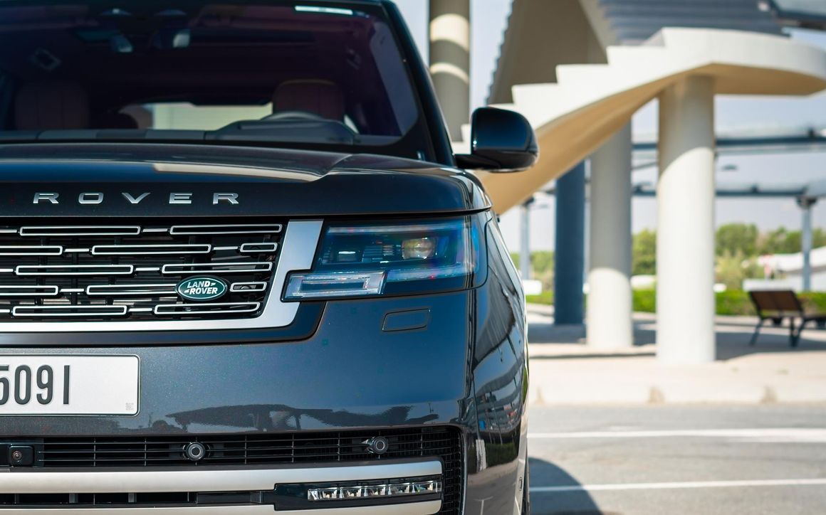 Range Rover Vogue HSE V8 - image 12