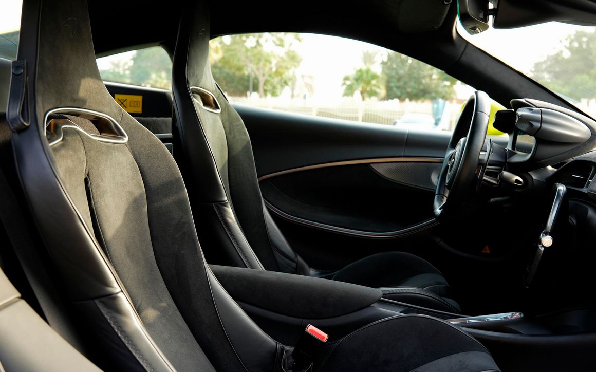 McLaren Artura Coupe - image 8
