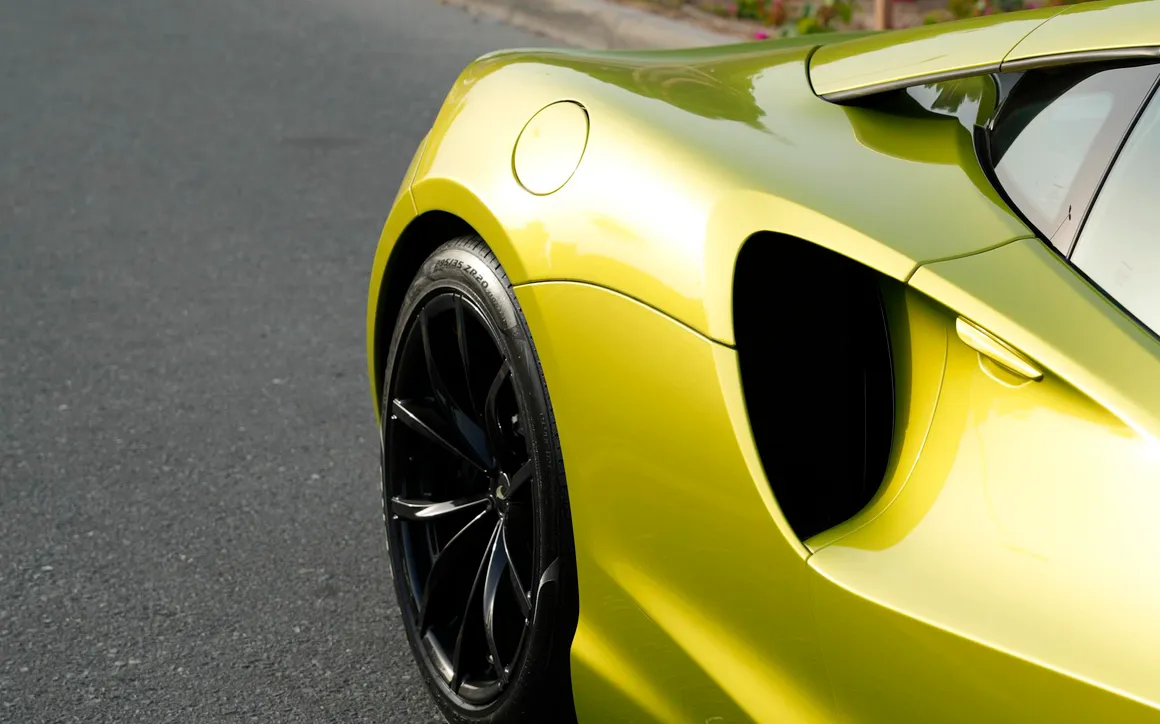 McLaren Artura Coupe - image 7