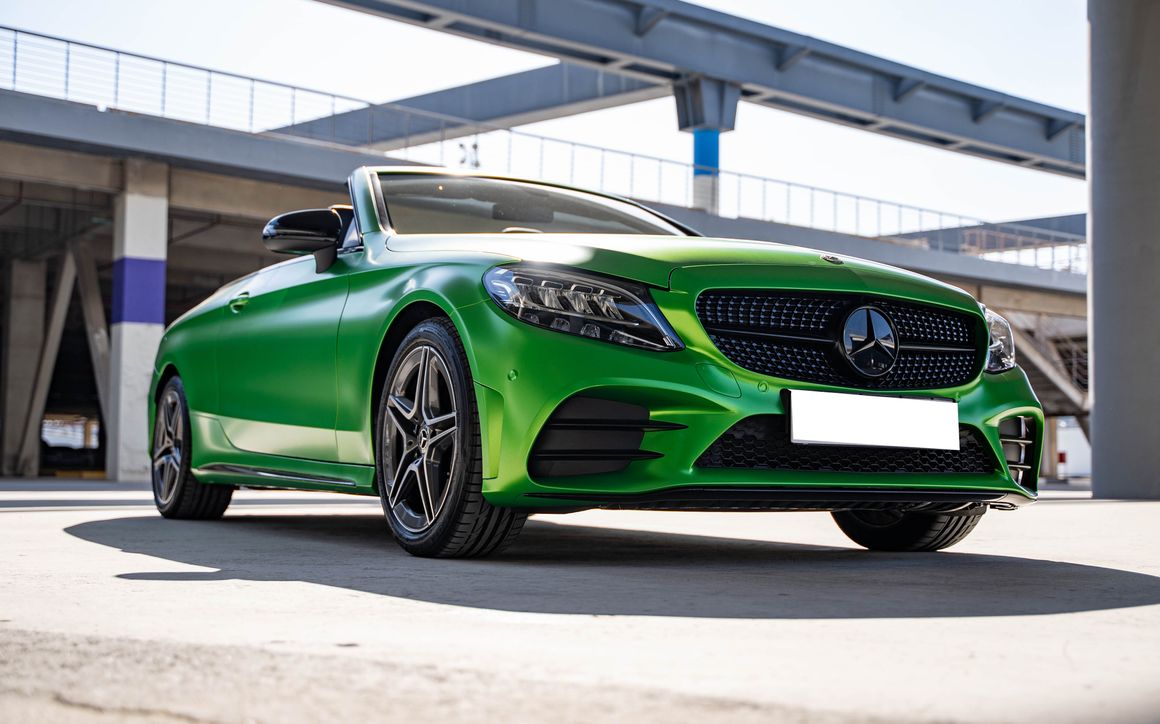 MERCEDES C180 CONVERTIBLE - image 3