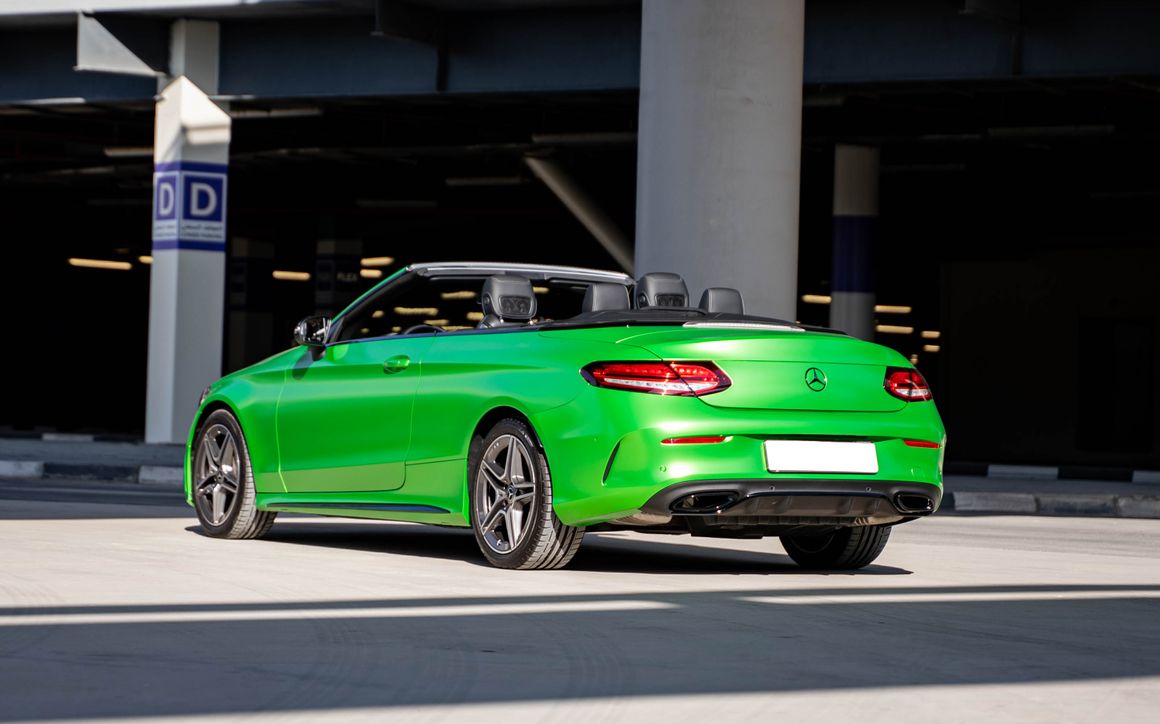 MERCEDES C180 CONVERTIBLE - image 5