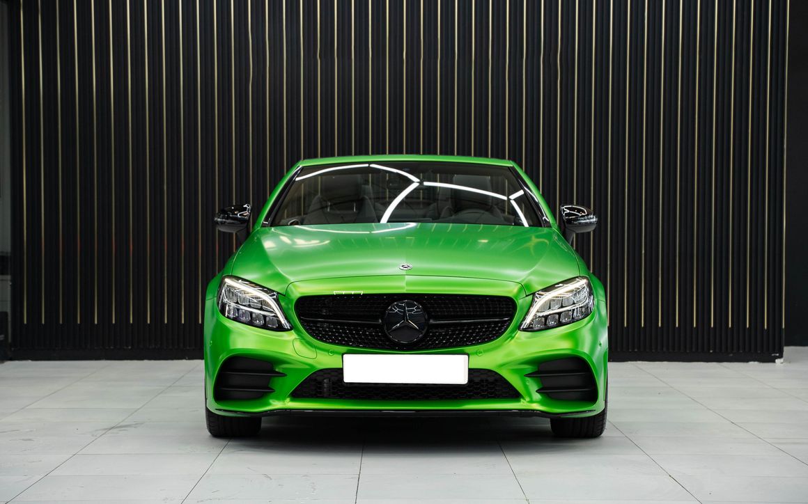 MERCEDES C180 CONVERTIBLE - image 8
