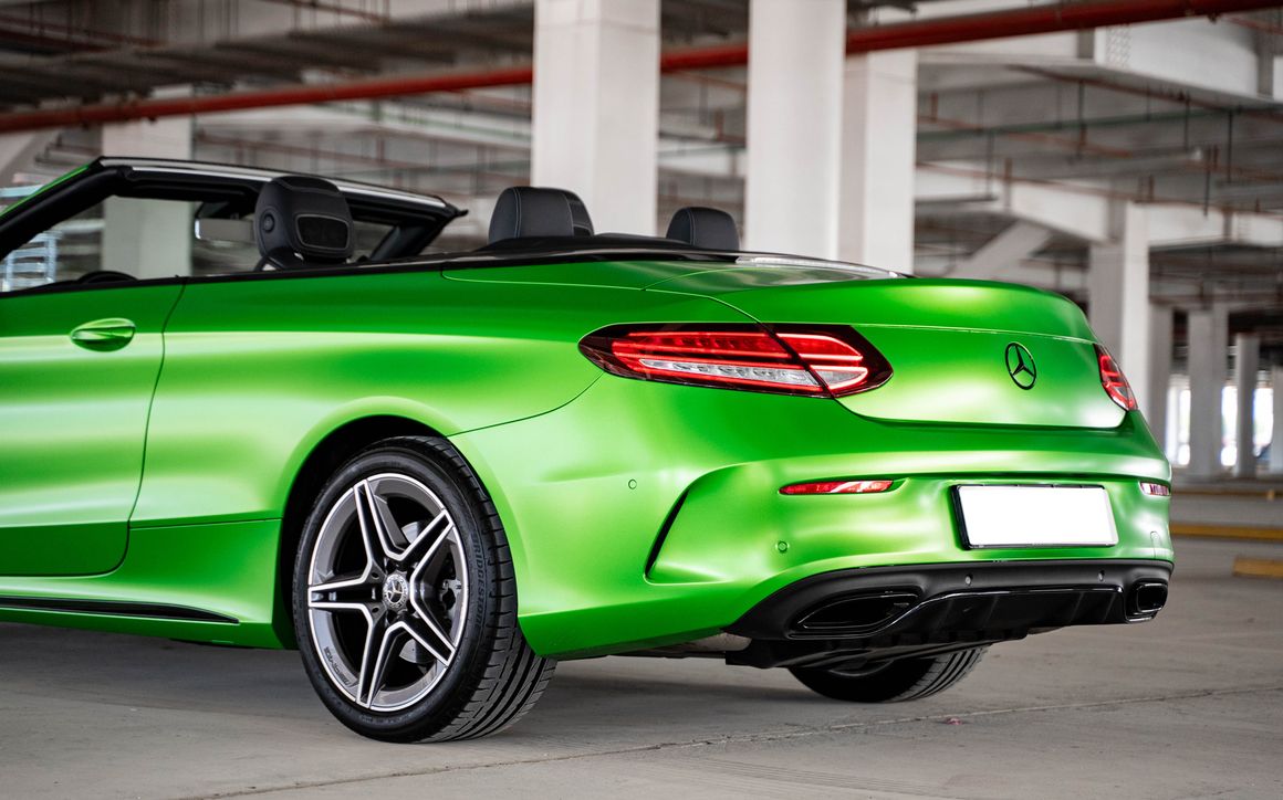 MERCEDES C180 CONVERTIBLE - image 11