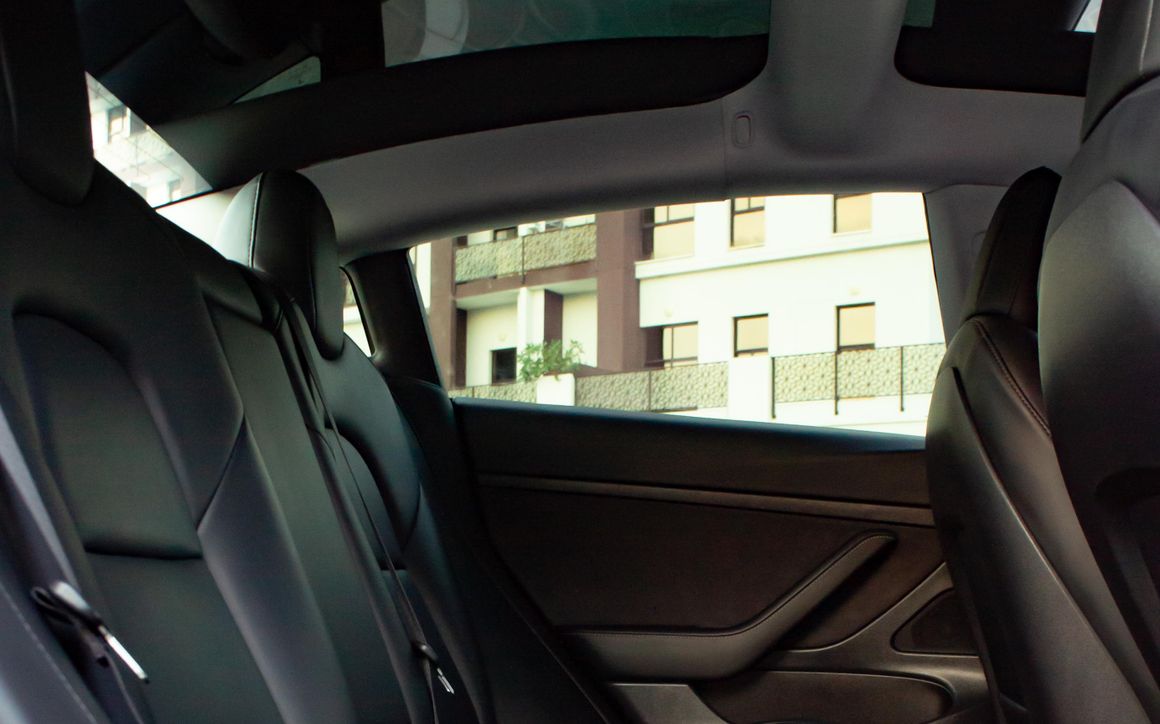 Tesla Model 3 - image 18