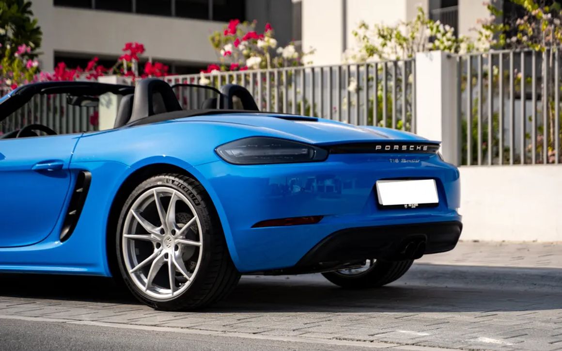 PORSCHE 718 BOXTER BLUE - image 9