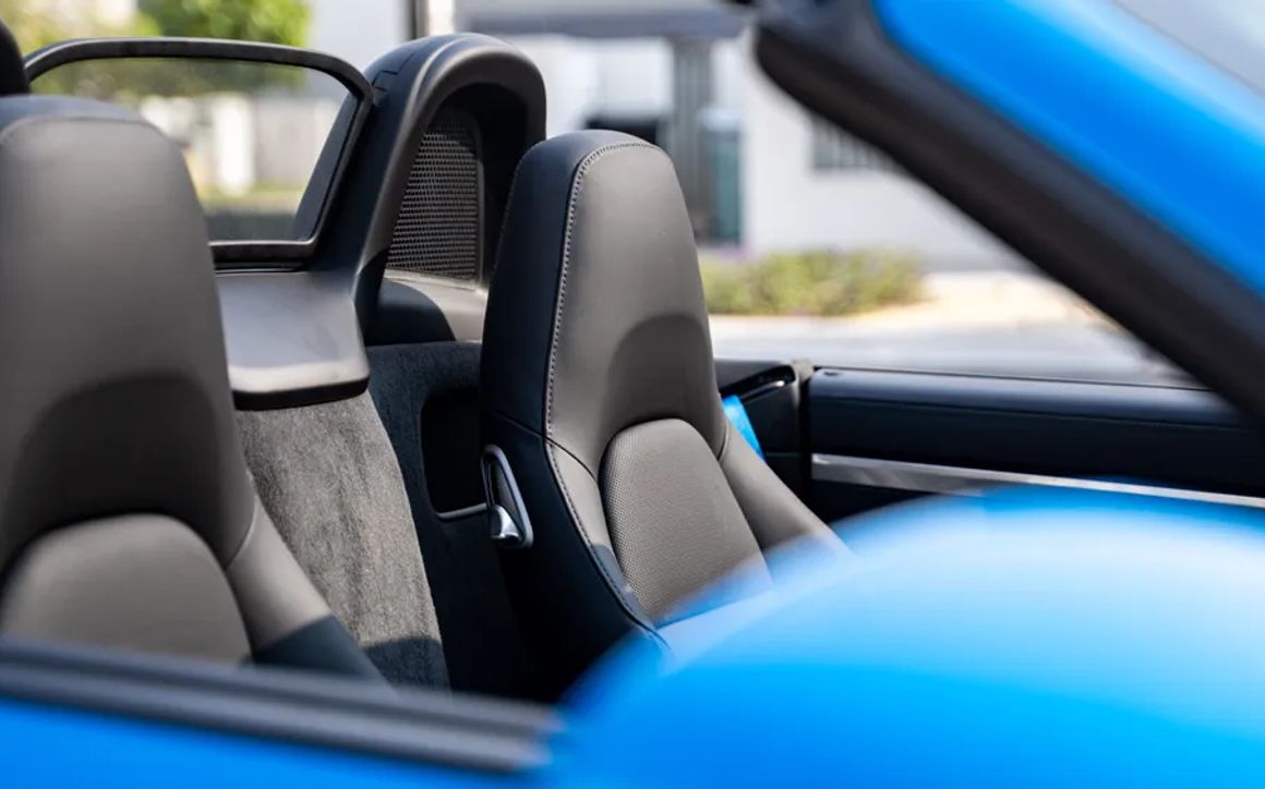 PORSCHE 718 BOXTER BLUE - image 10