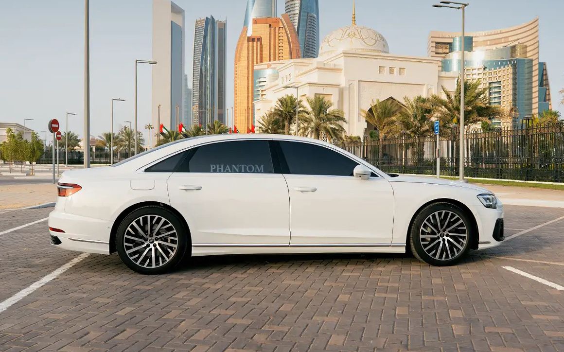 AUDI A8 - image 2