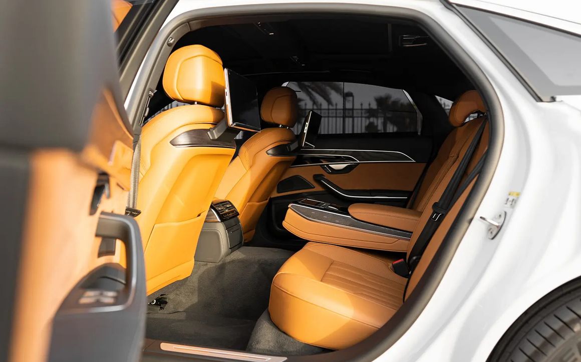 AUDI A8 - image 9