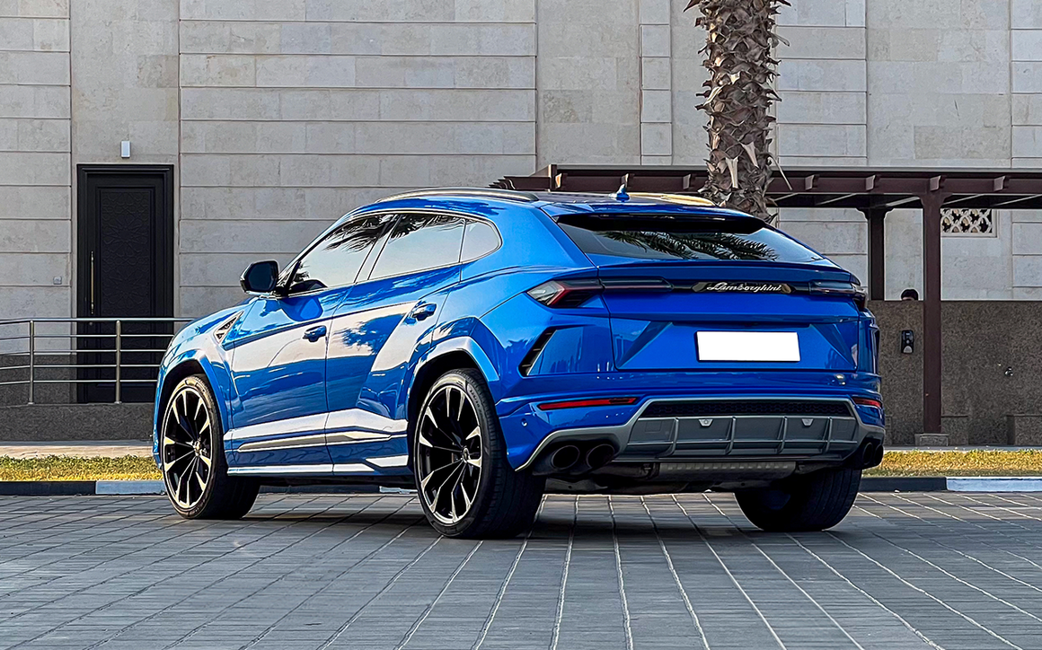 LAMBORGHINI URUS - image 2