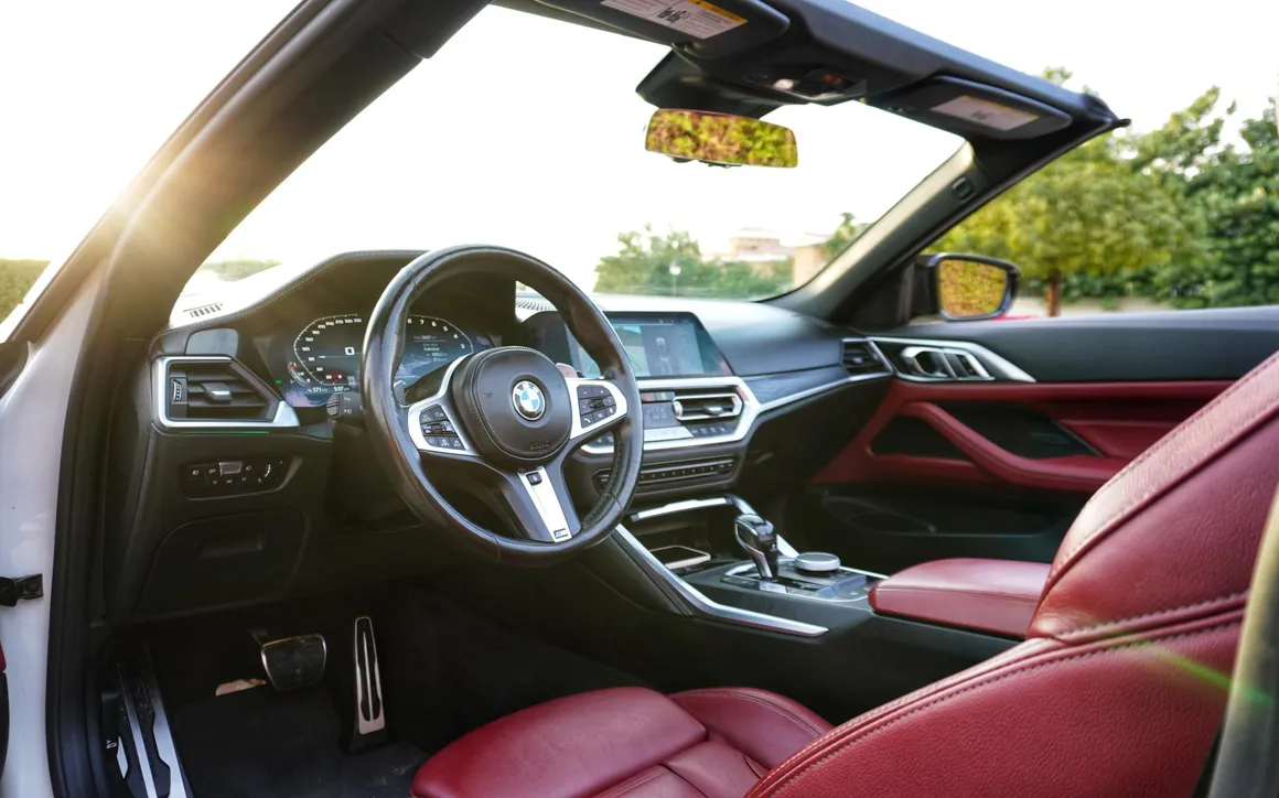 BMW 430i soft top convertible - image 10
