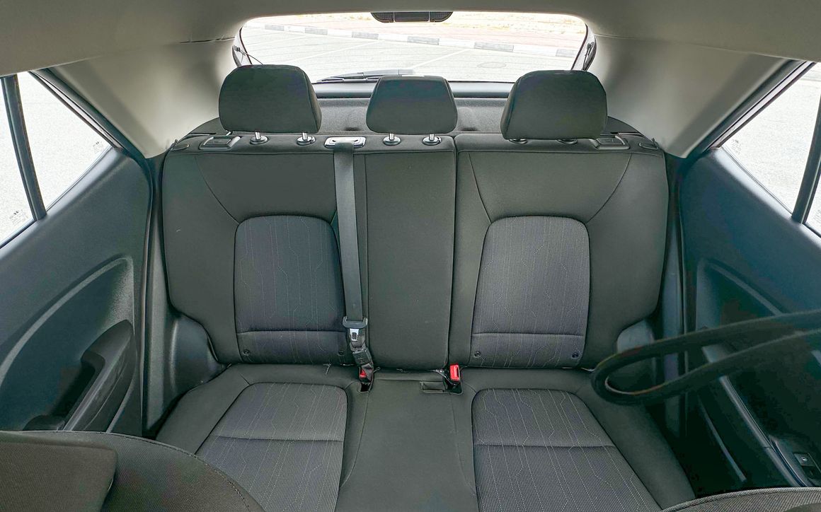 Hyundai Venue - image 11