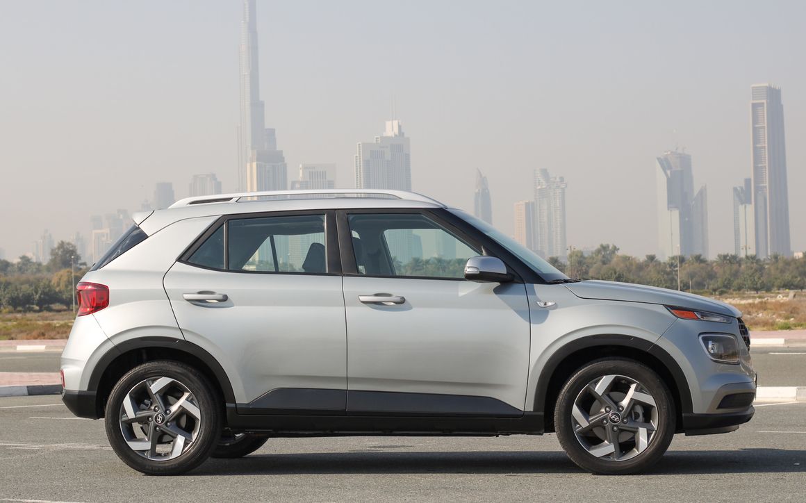 Hyundai Venue - image 5