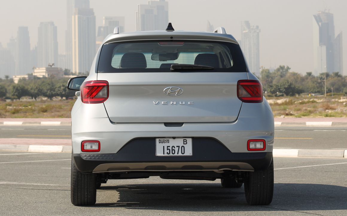 Hyundai Venue - image 7