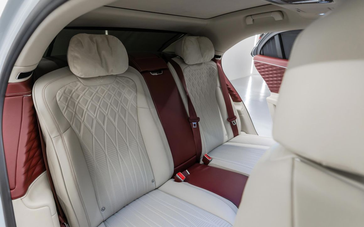 Bentley Flying Spur - image 13