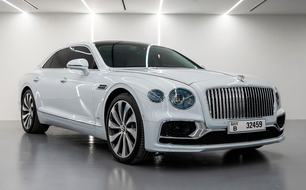 Bentley Flying Spur - image 4