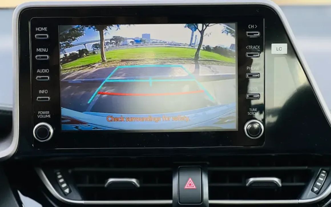 TOYOTA CHR HYBRID - image 10