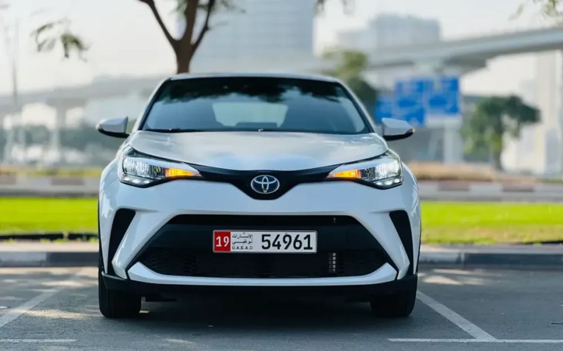 TOYOTA CHR HYBRID - image 2