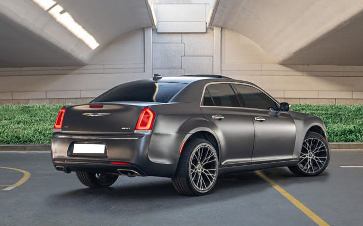 CHRYSLER 300 2019 - image 4