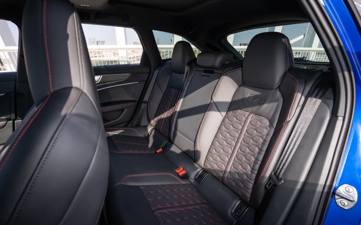 Audi RS6 Avant - image 11