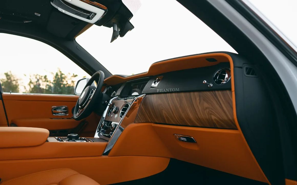 ROLLS ROYCE CULLINAN - image 7