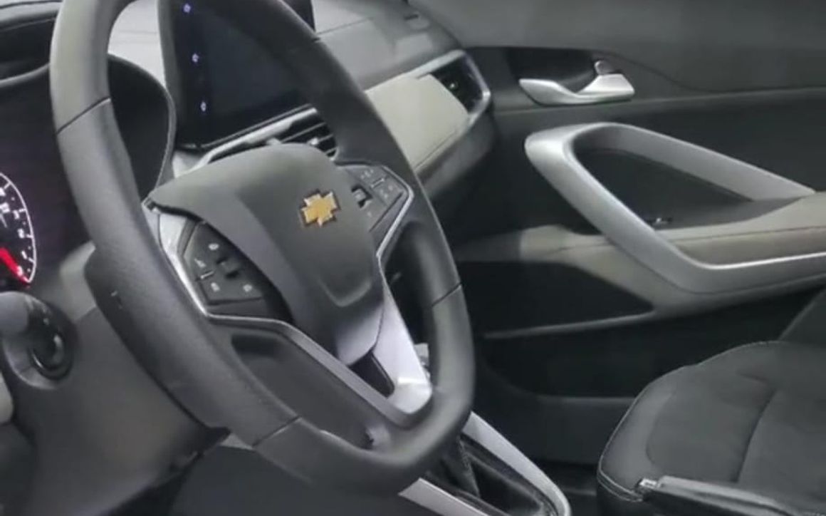CHEVROLET GROOVE - image 2