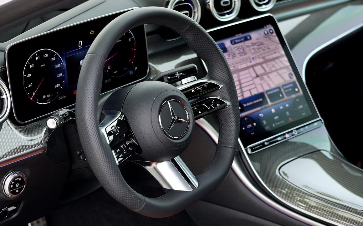 MERCEDES C200 - image 10