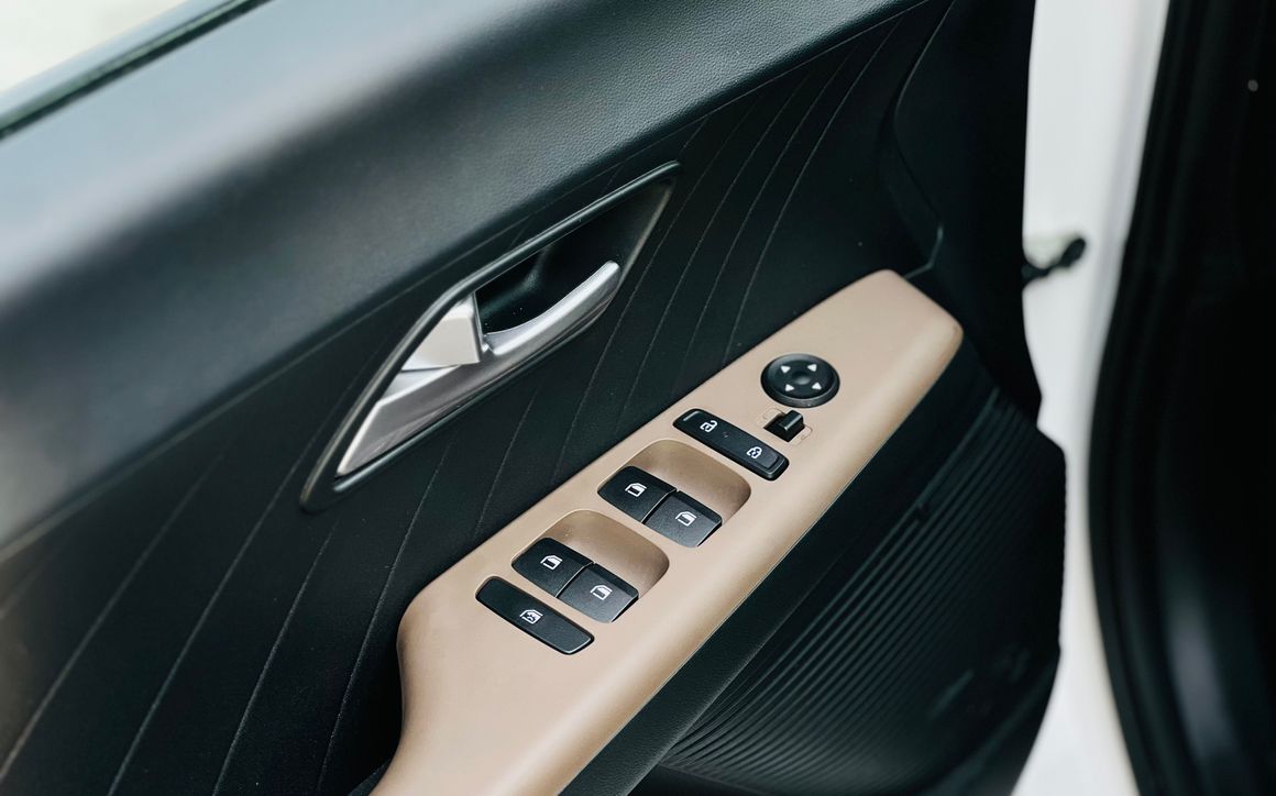 HYUNDAI ACCENT SMART - image 11