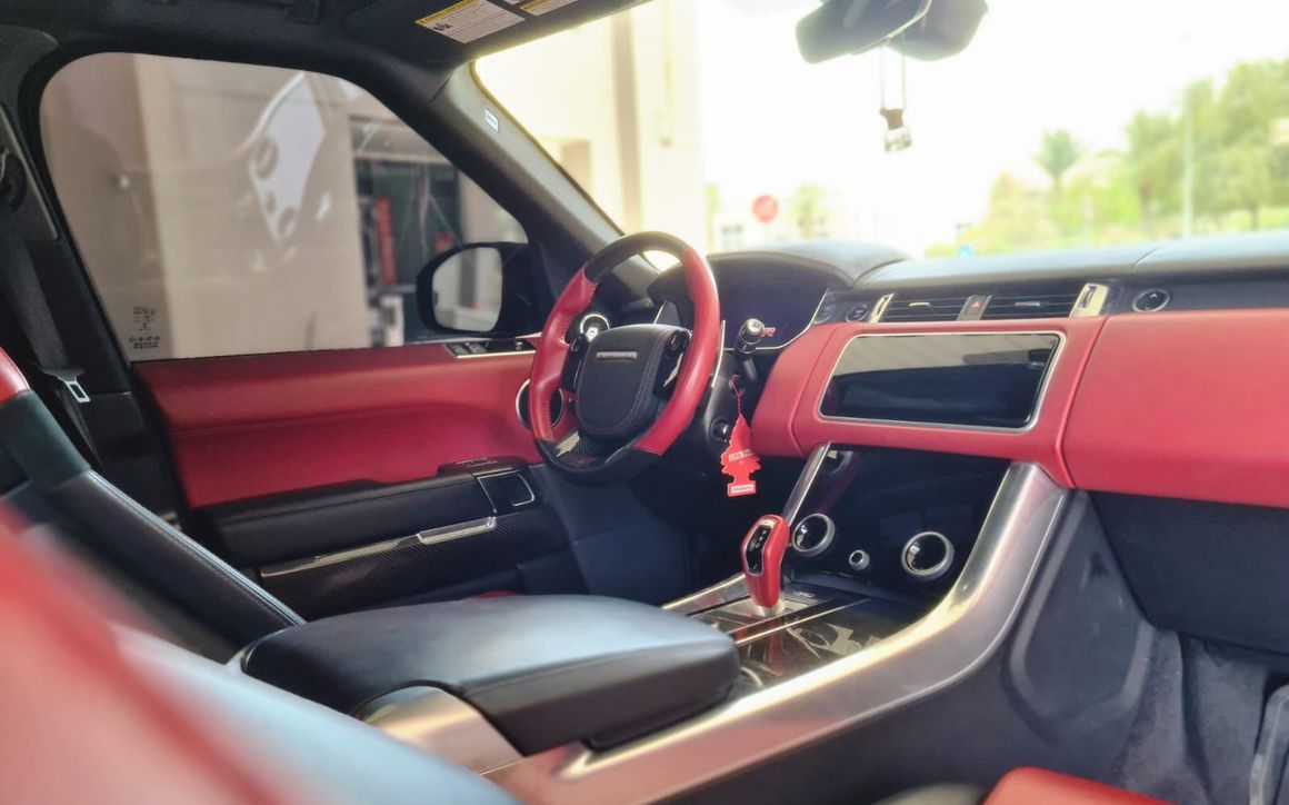 Range Rover SVR - image 6