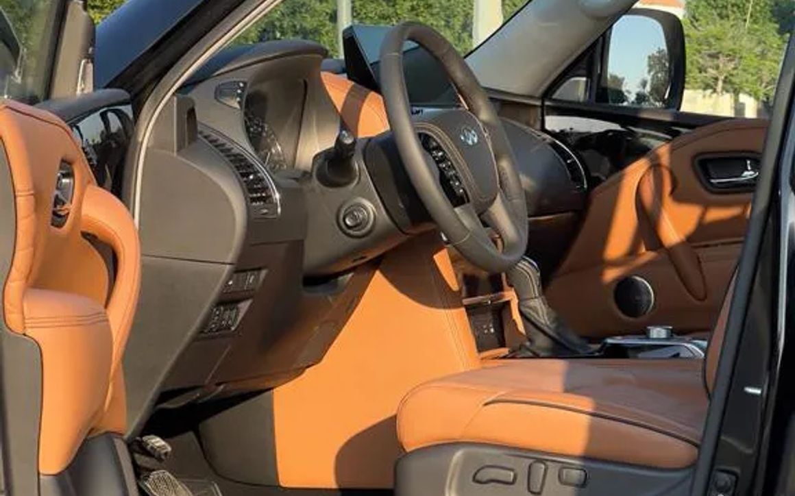 INFINITI QX80 - image 8