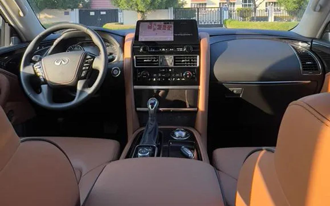 INFINITI QX80 - image 7