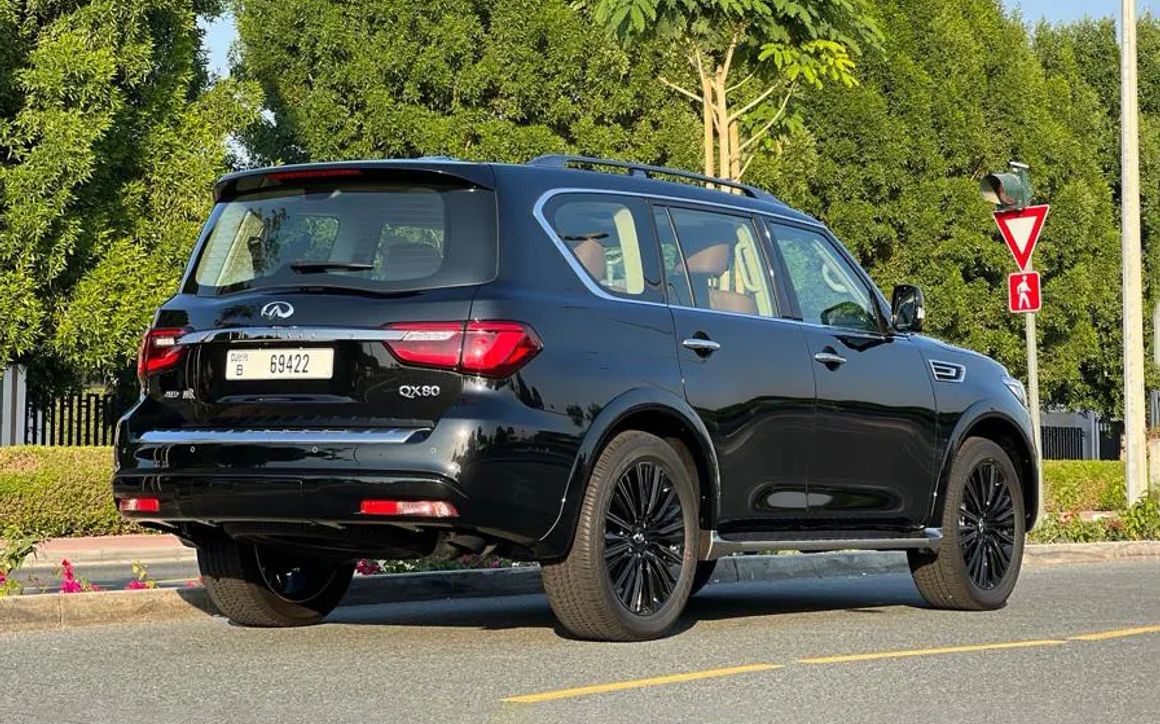 INFINITI QX80 - image 5
