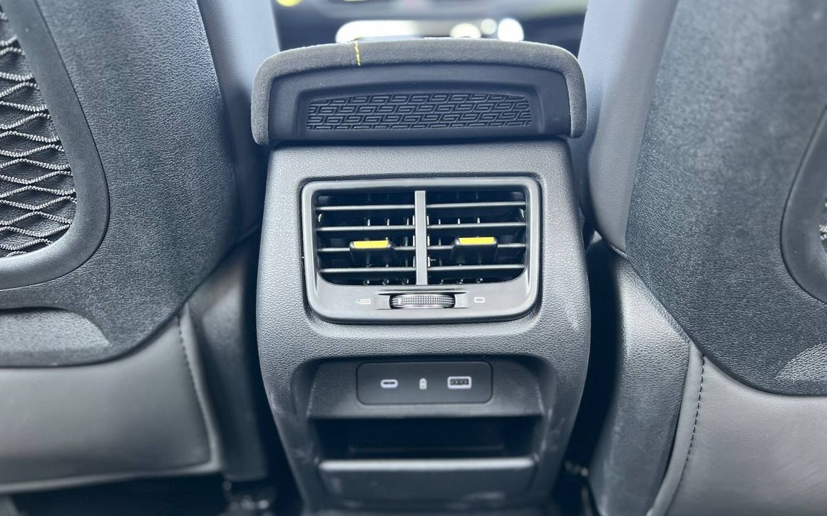 GEELY TUGELLA 2025 - image 17