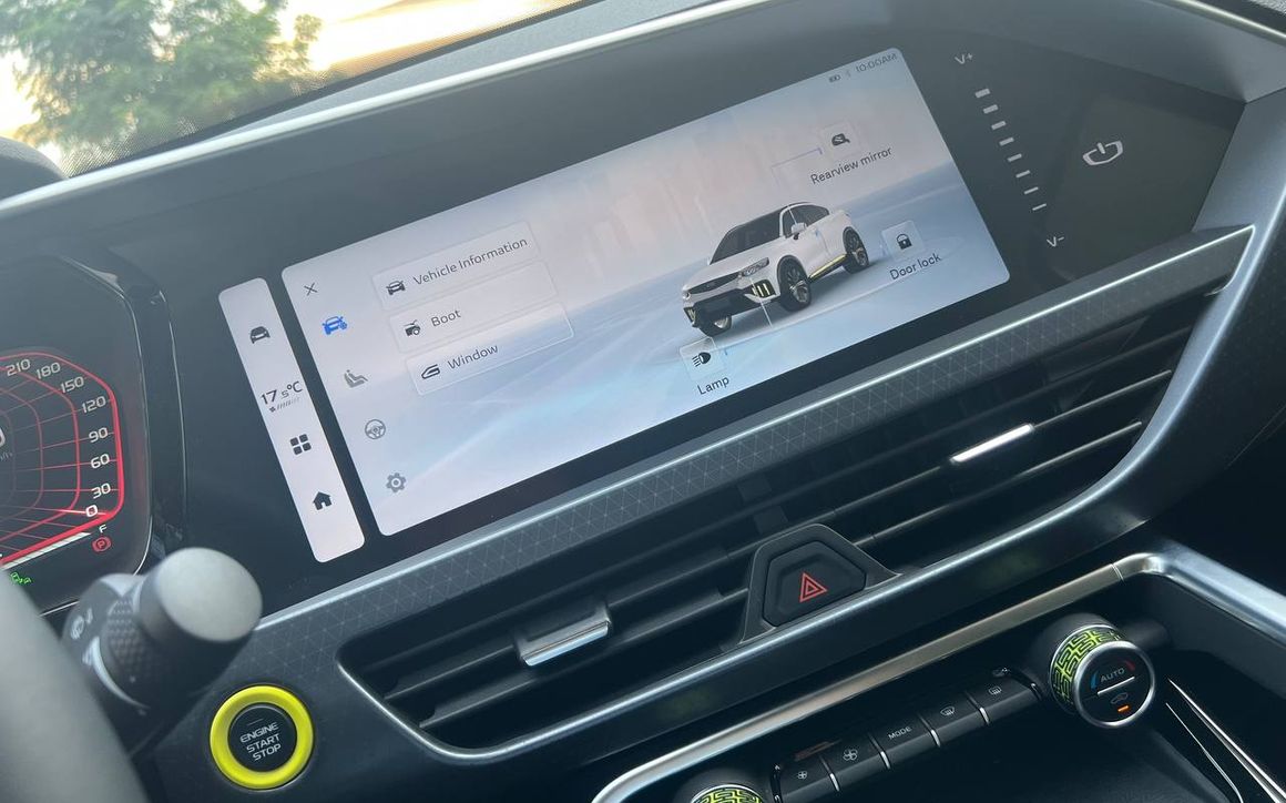GEELY TUGELLA 2025 - image 19