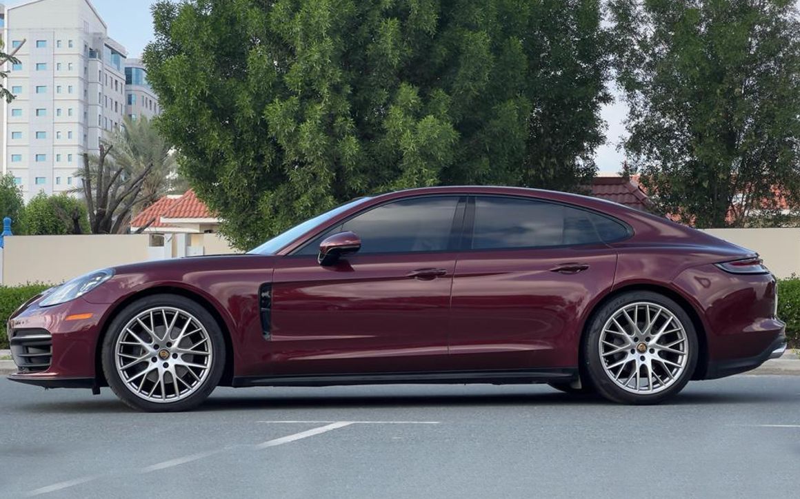 PORSCHE PANAMERA - image 2