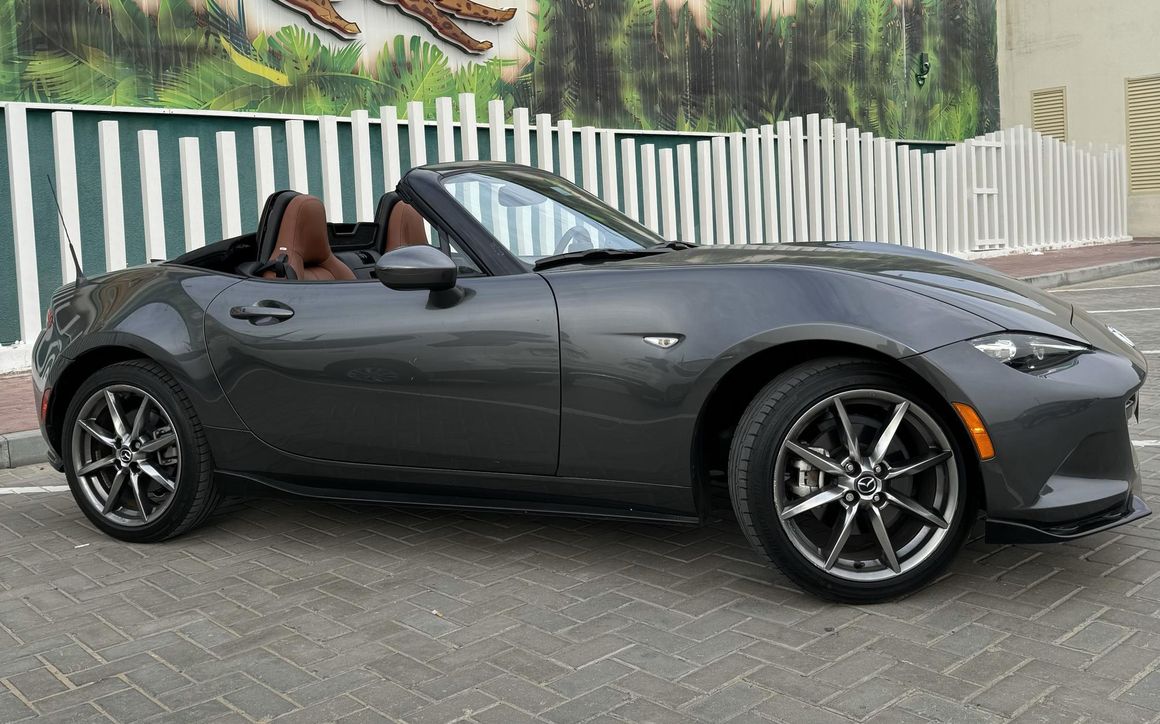 Mazda MX-5 - image 2
