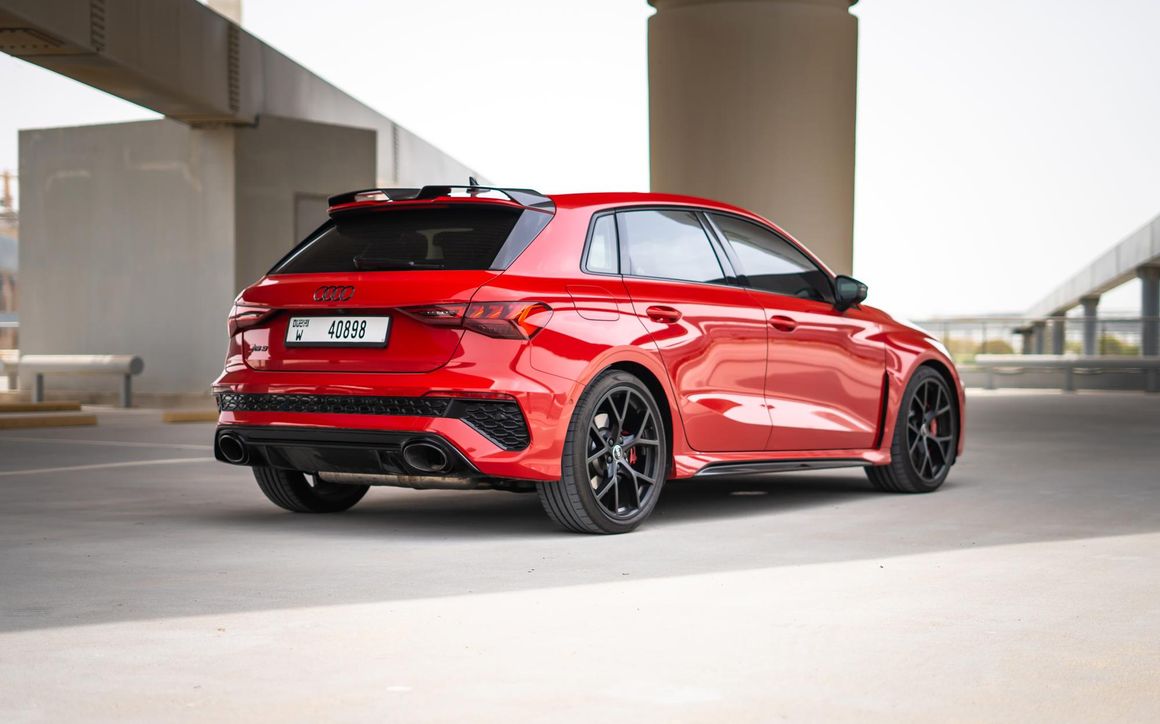 Audi RS3 Sportback - image 7