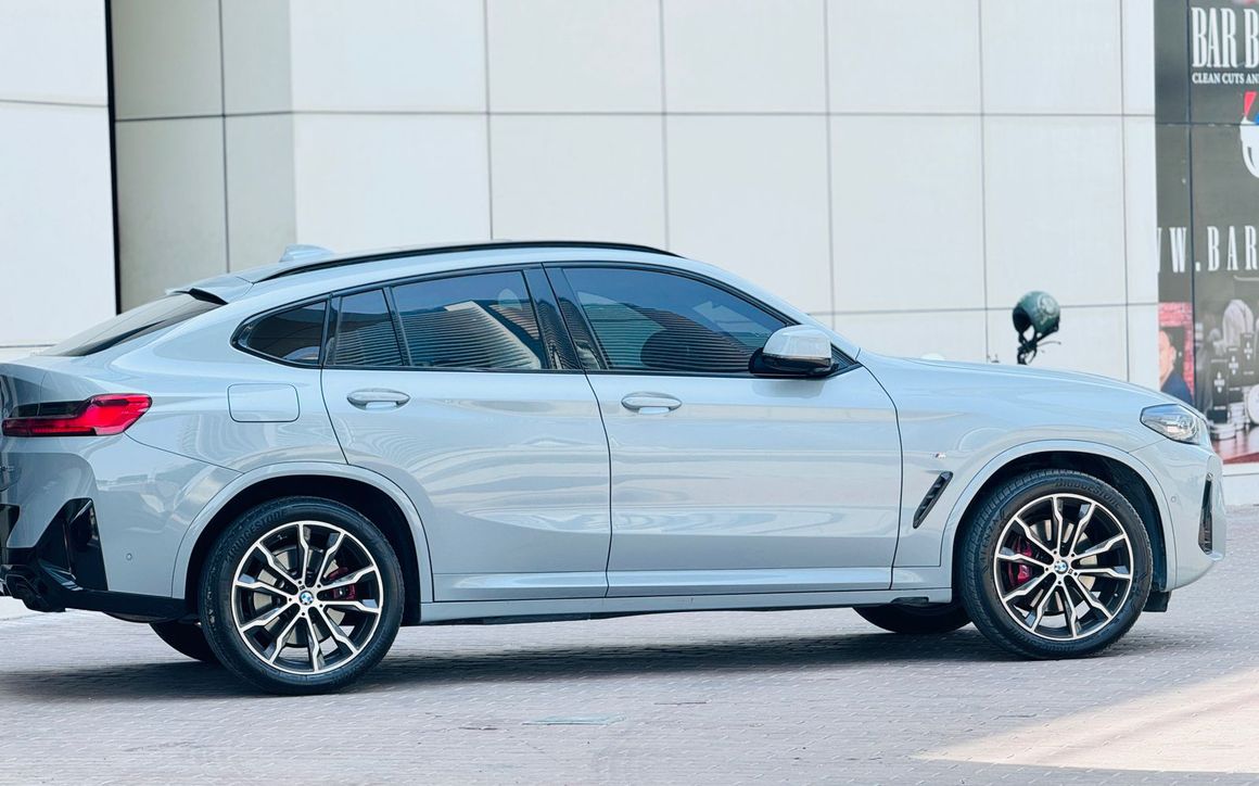 BMW X4 - image 3