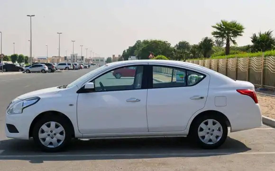 Nissan Sunny STD - image 2