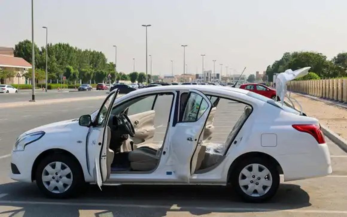 Nissan Sunny STD - image 12