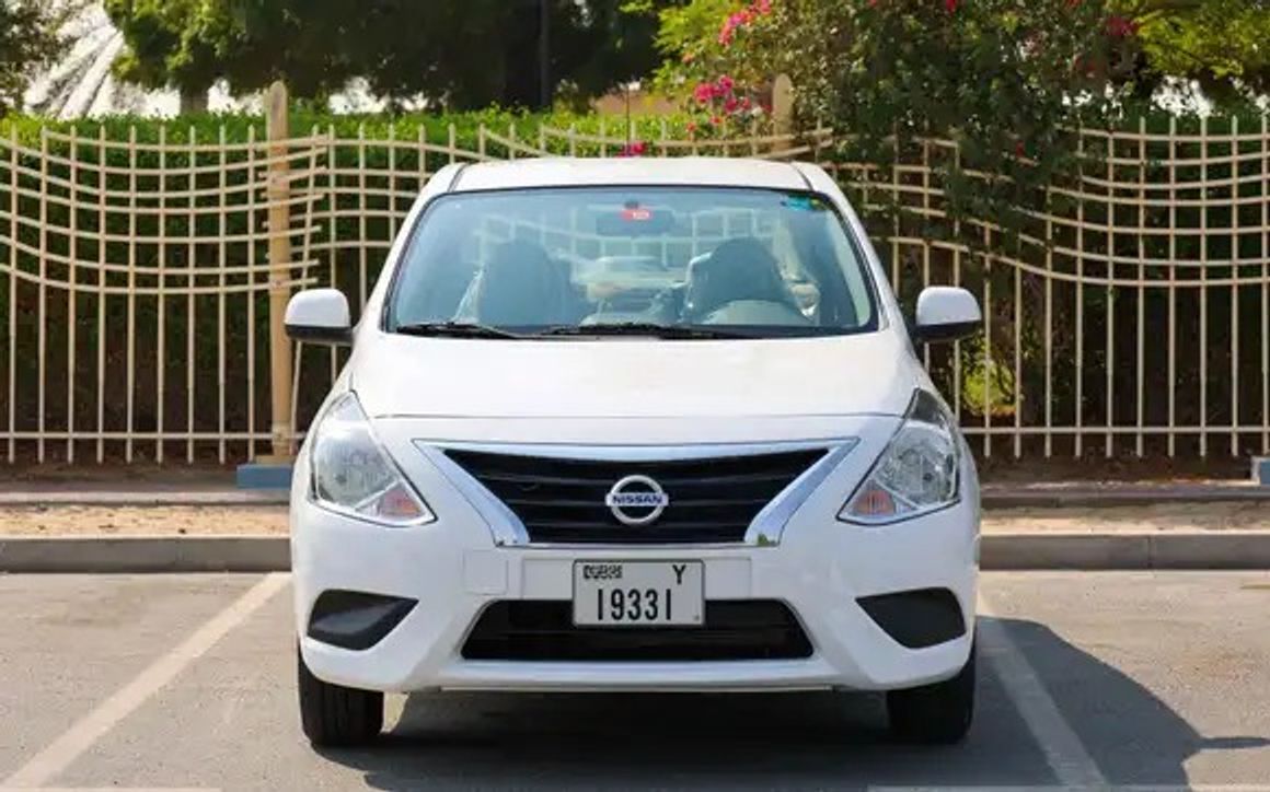 Nissan Sunny STD - image 3