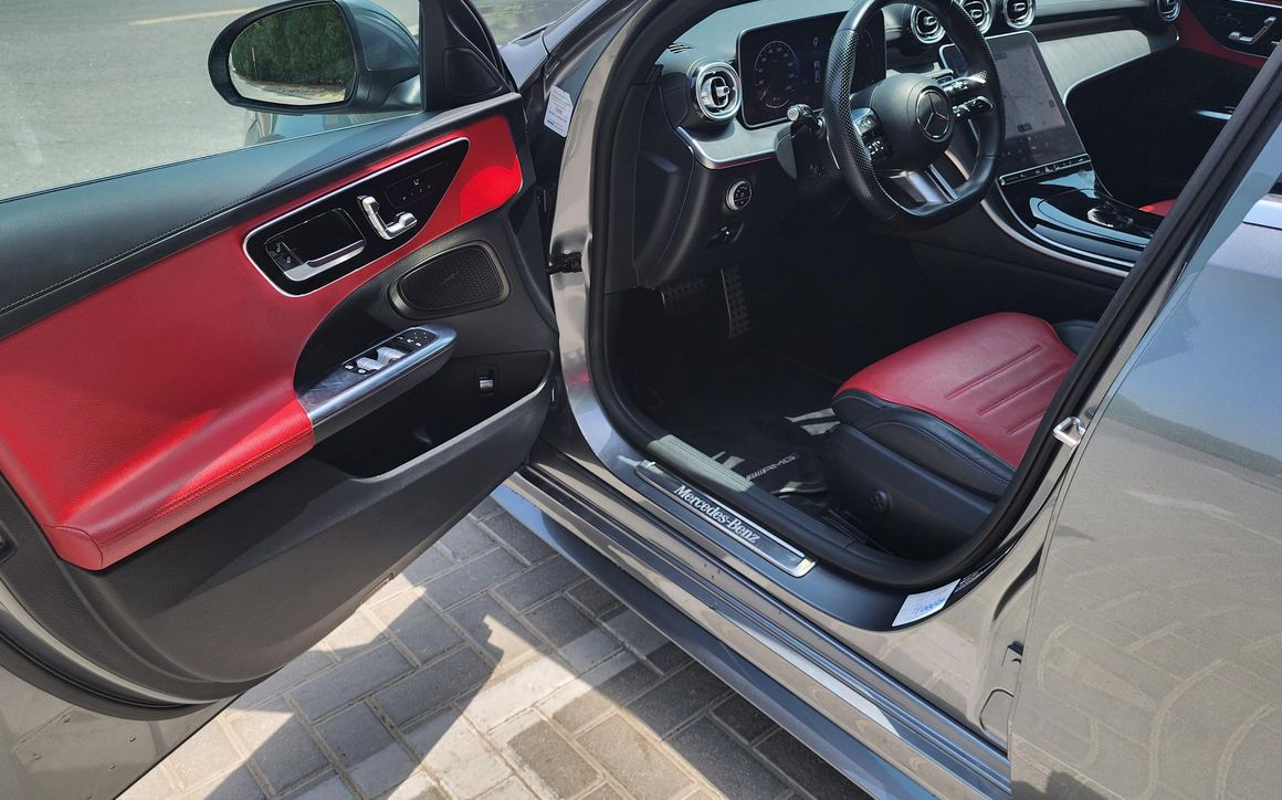 Mercedes C200 - image 5